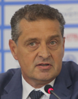 ADMIR DŽUBUR